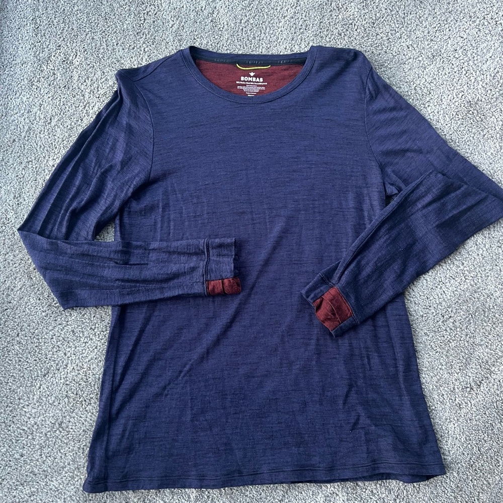 Bombas Women's Merino Wool Blend Crew Neck Long Sleeve T-Shirt. Indigo. Medium.